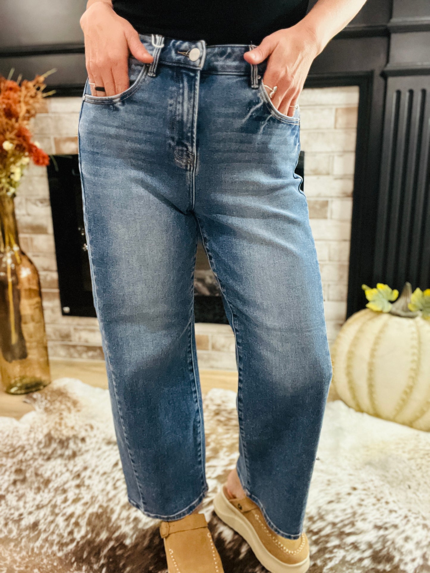 Barrel Snap Waist Risen Jeans