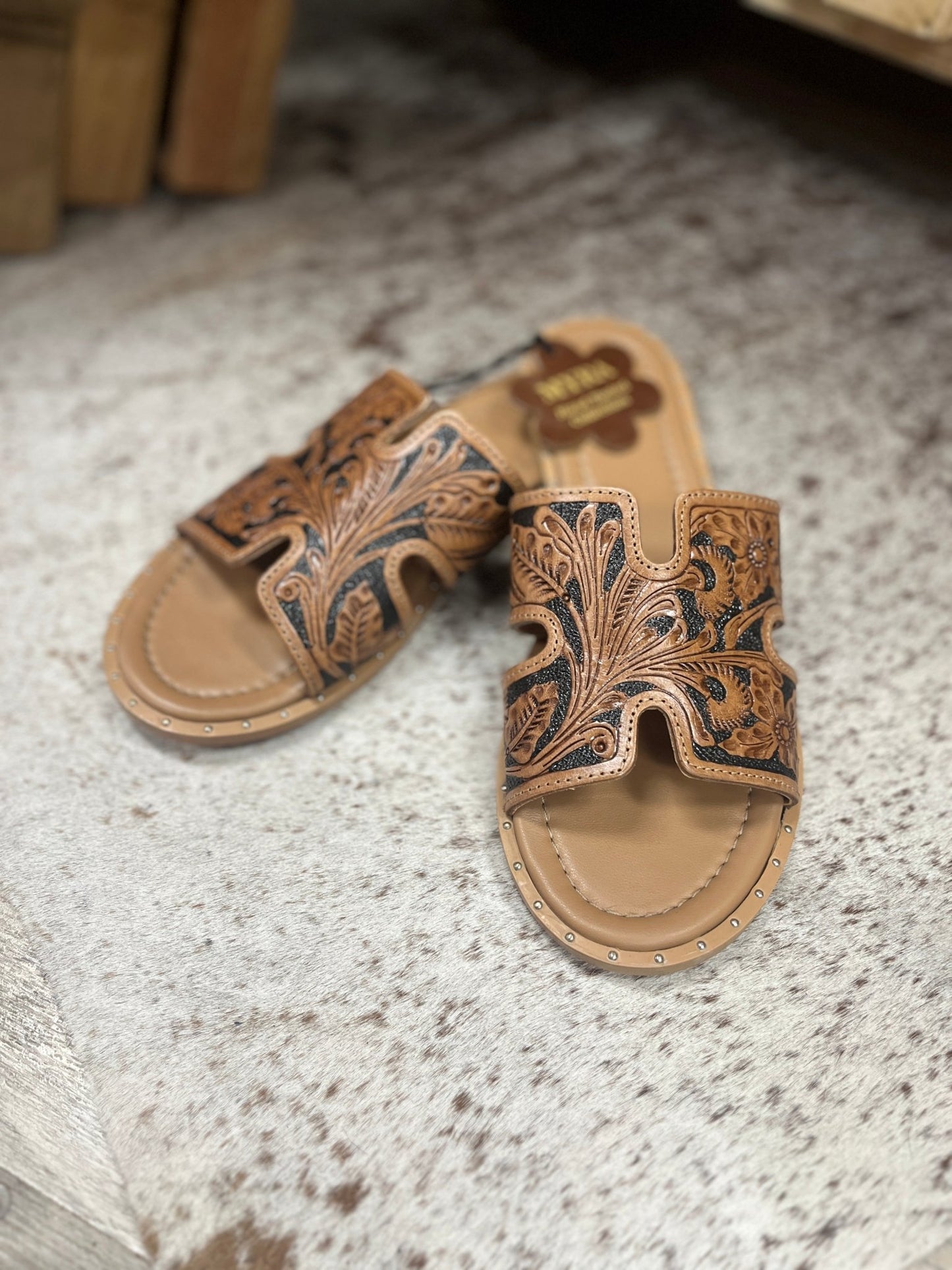 Southwest Slides - Roaming Gypsy Boutique
