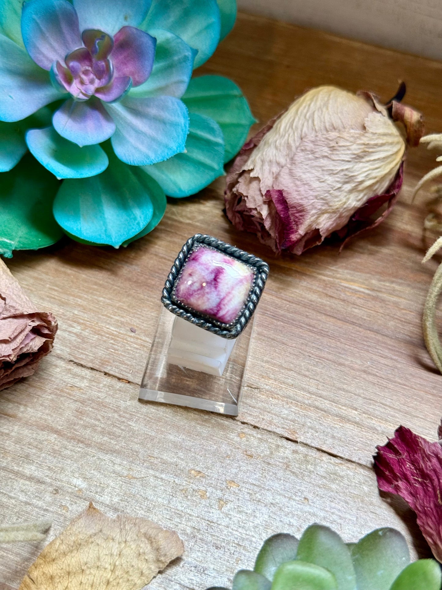 MJ Purple Spiny Oyster Sterling Silver Ring – Square