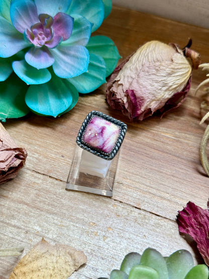 MJ Purple Spiny Oyster Sterling Silver Ring – Square