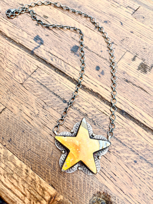 Bumble Bee Jasper Star - Tia Long