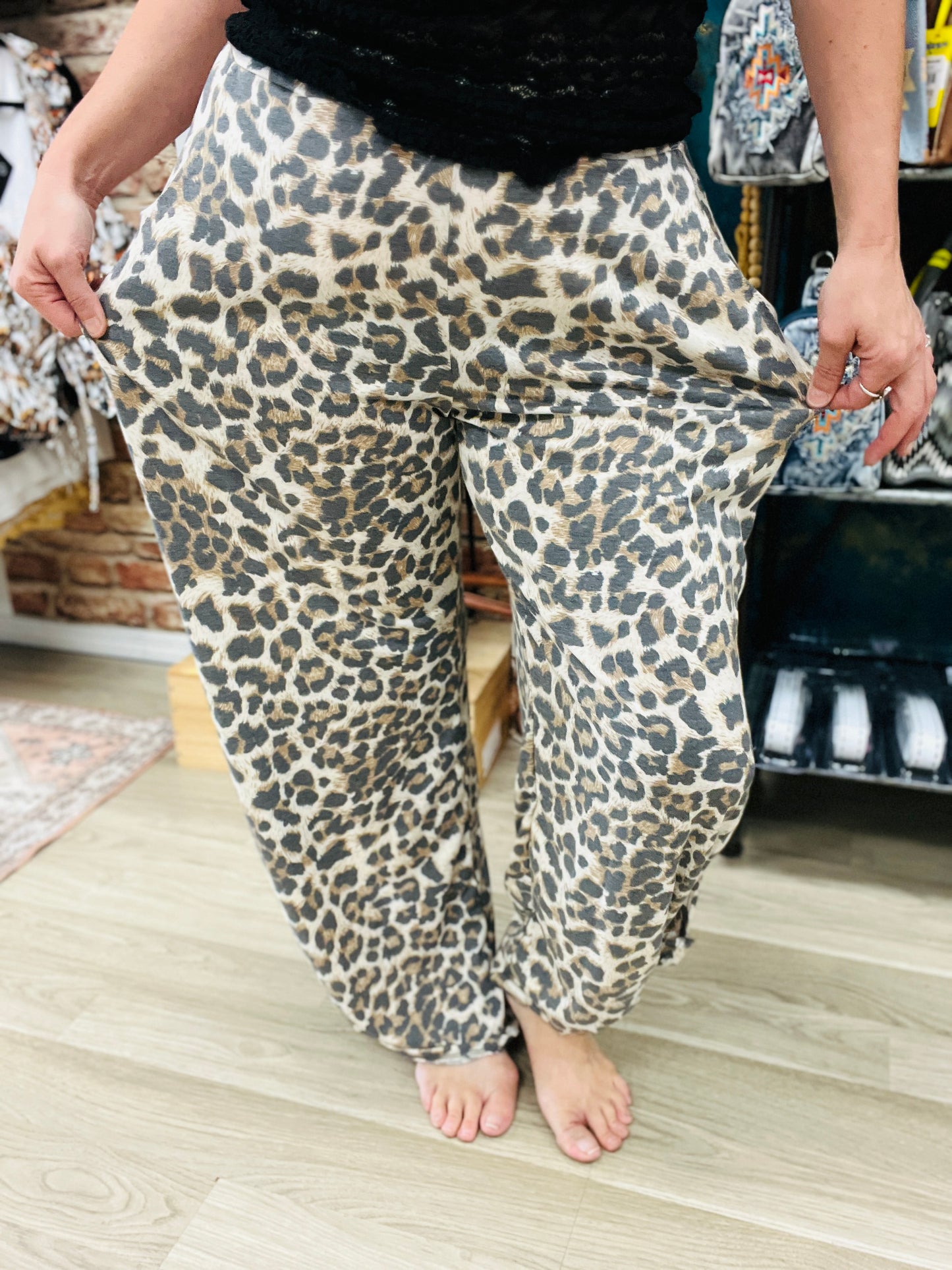 Boho Leopard Side Ankle Pant