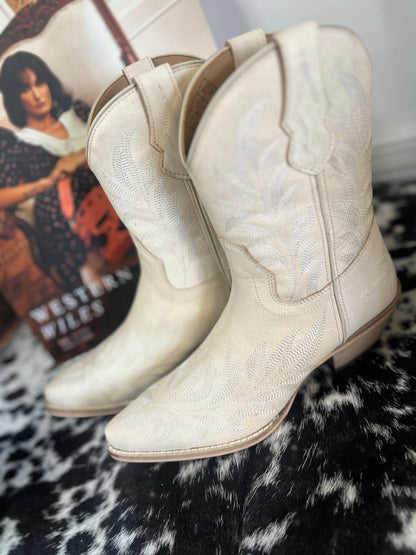 Desert Pearl Ivory Ankle Boot