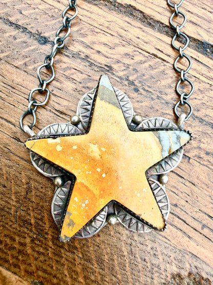 Bumble Bee Jasper Star - Tia Long