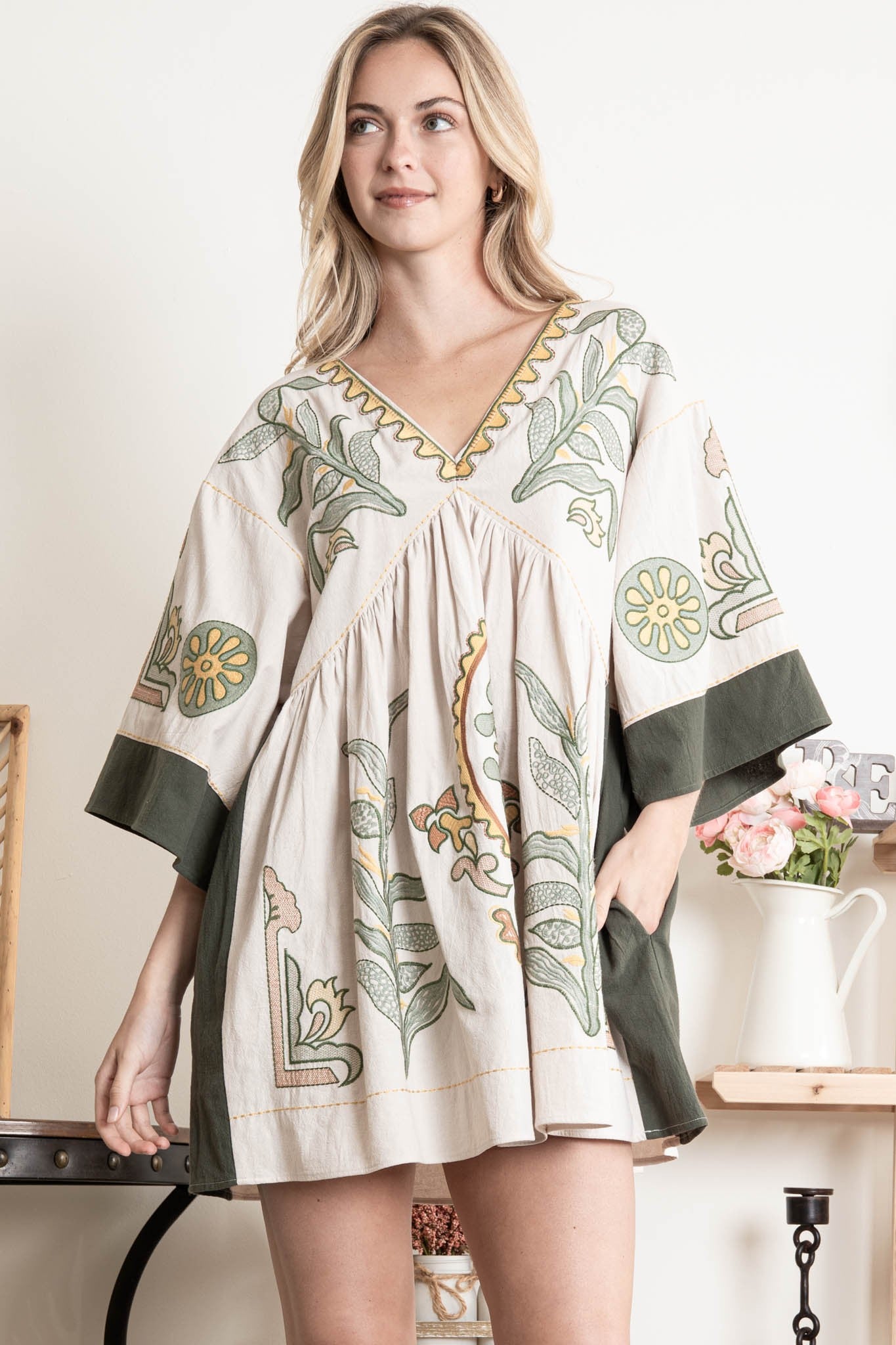 Green Everyday Chic Boho Short Dress with V Neck