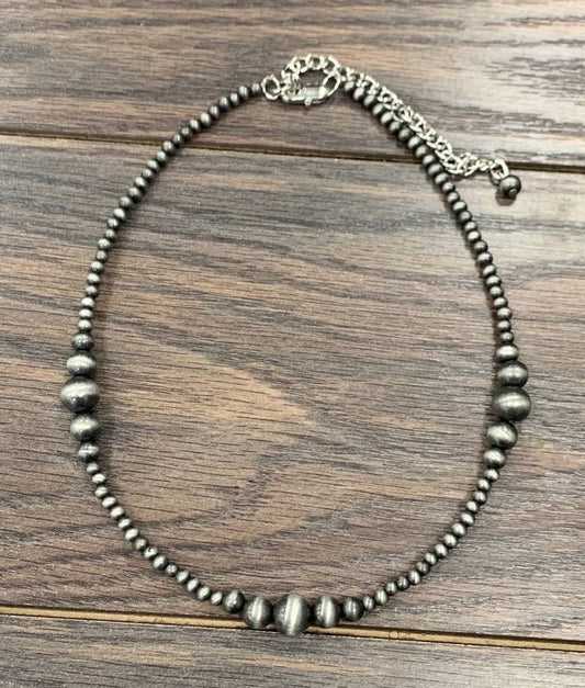 Divideed Cluster Navajo Bead Necklace