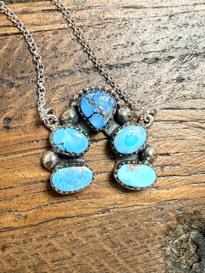 Dainty Naja Necklaces