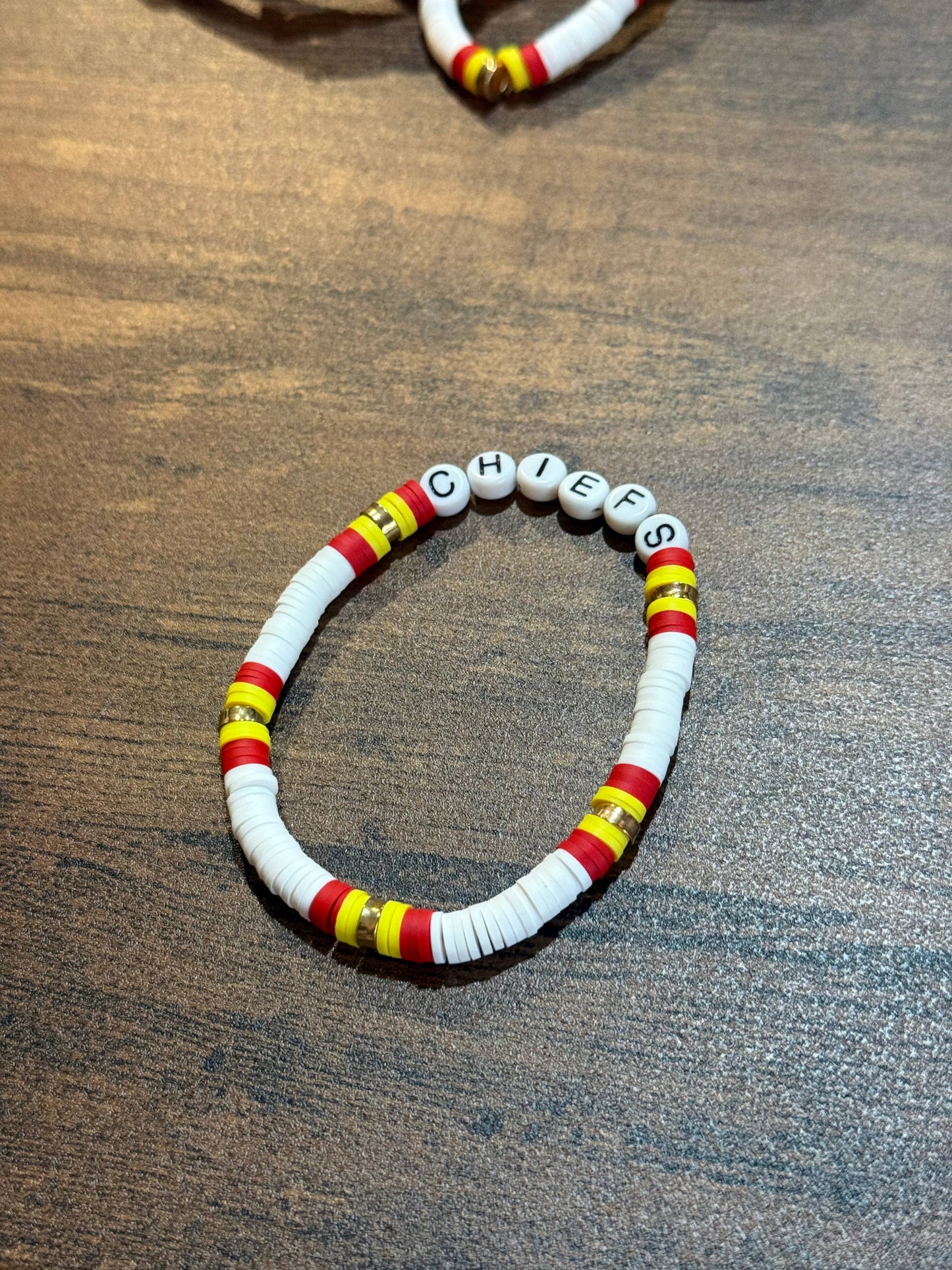 KC White Heishi Beaded Stretch Bracelet