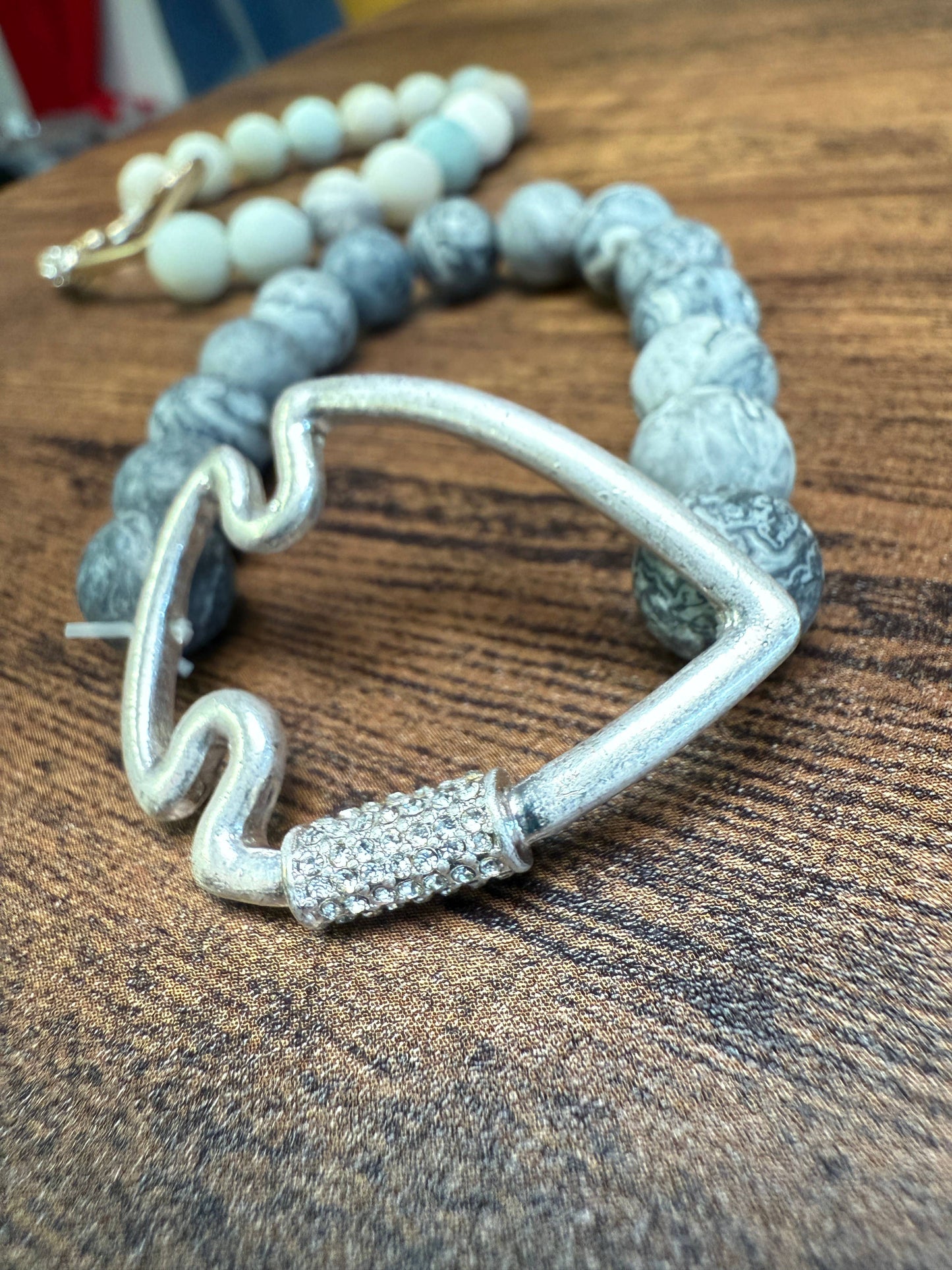 Bling Arrowhead Chunky Stone Stretch Bracelet