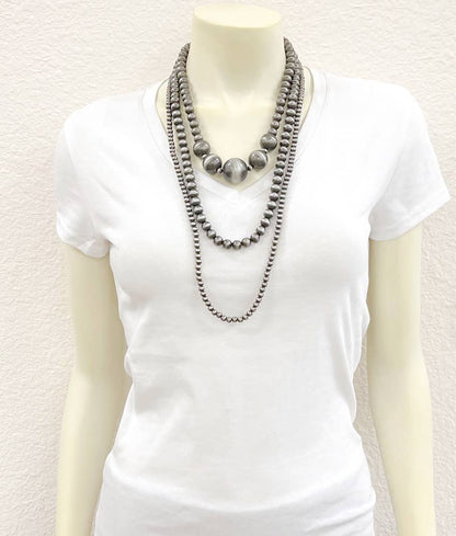 Western Novelty Pearl Necklace