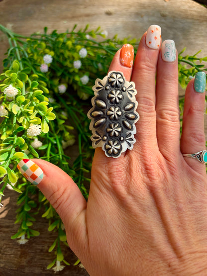 Leander Tahe Floral Shield Ring