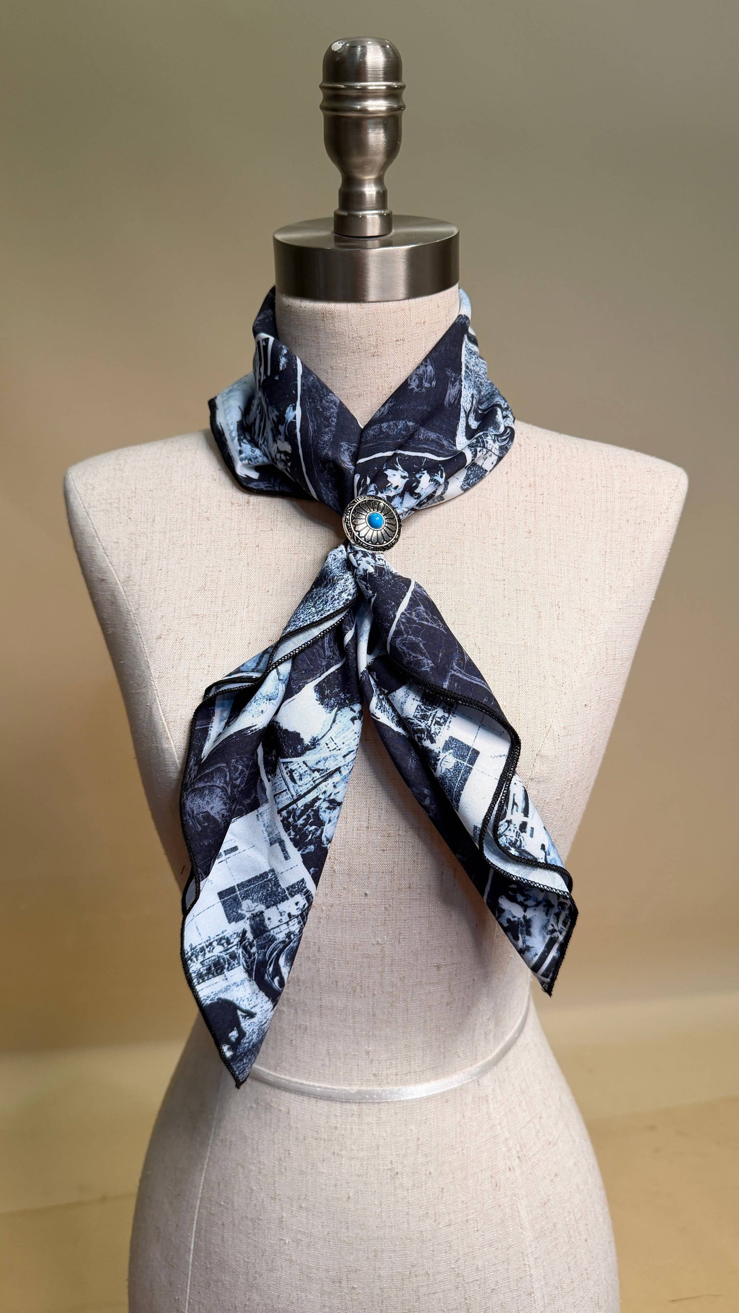 Blackout Wild Rag 28x28