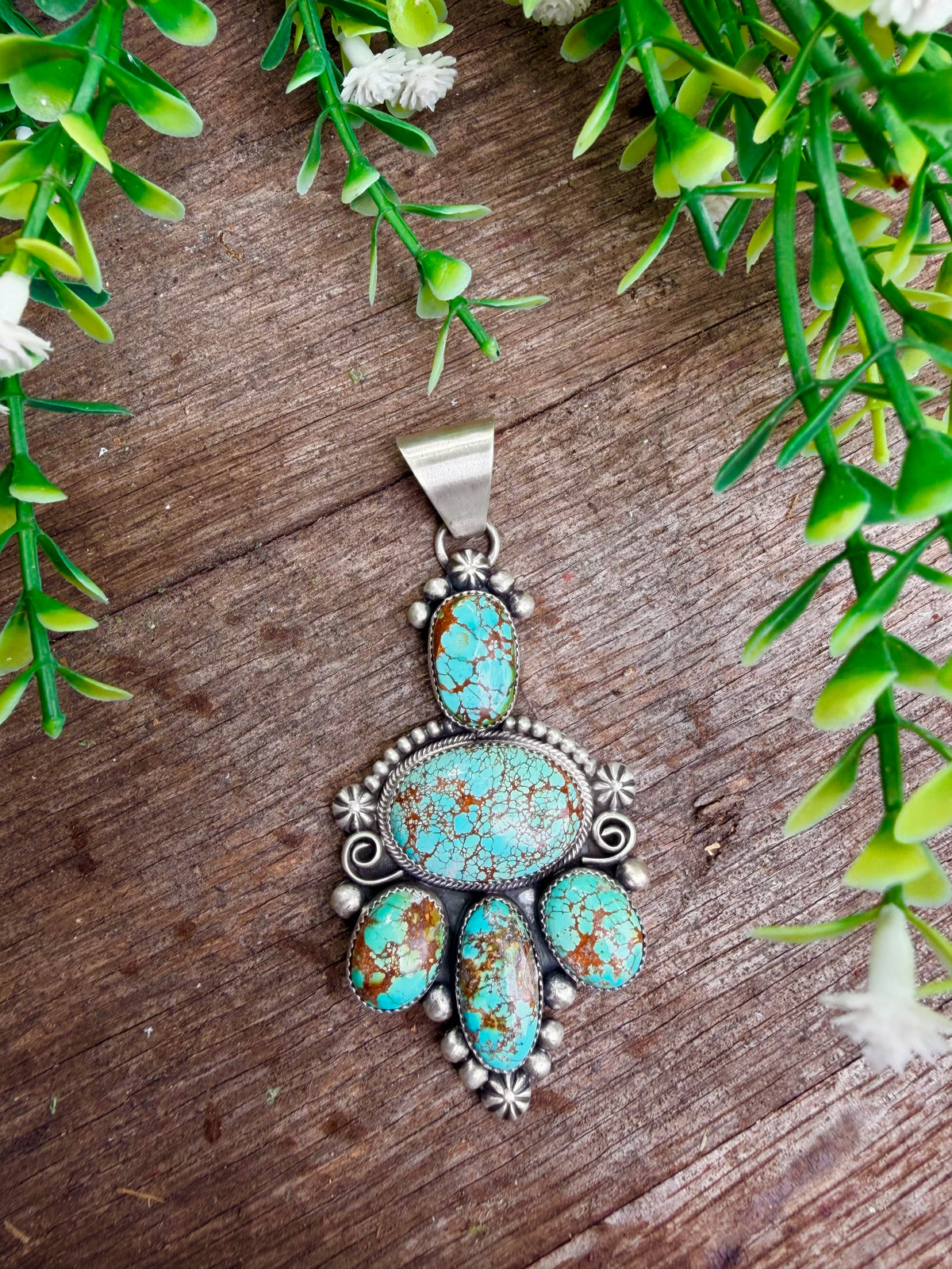 # 8 Mine MEGA Royalty Pendant