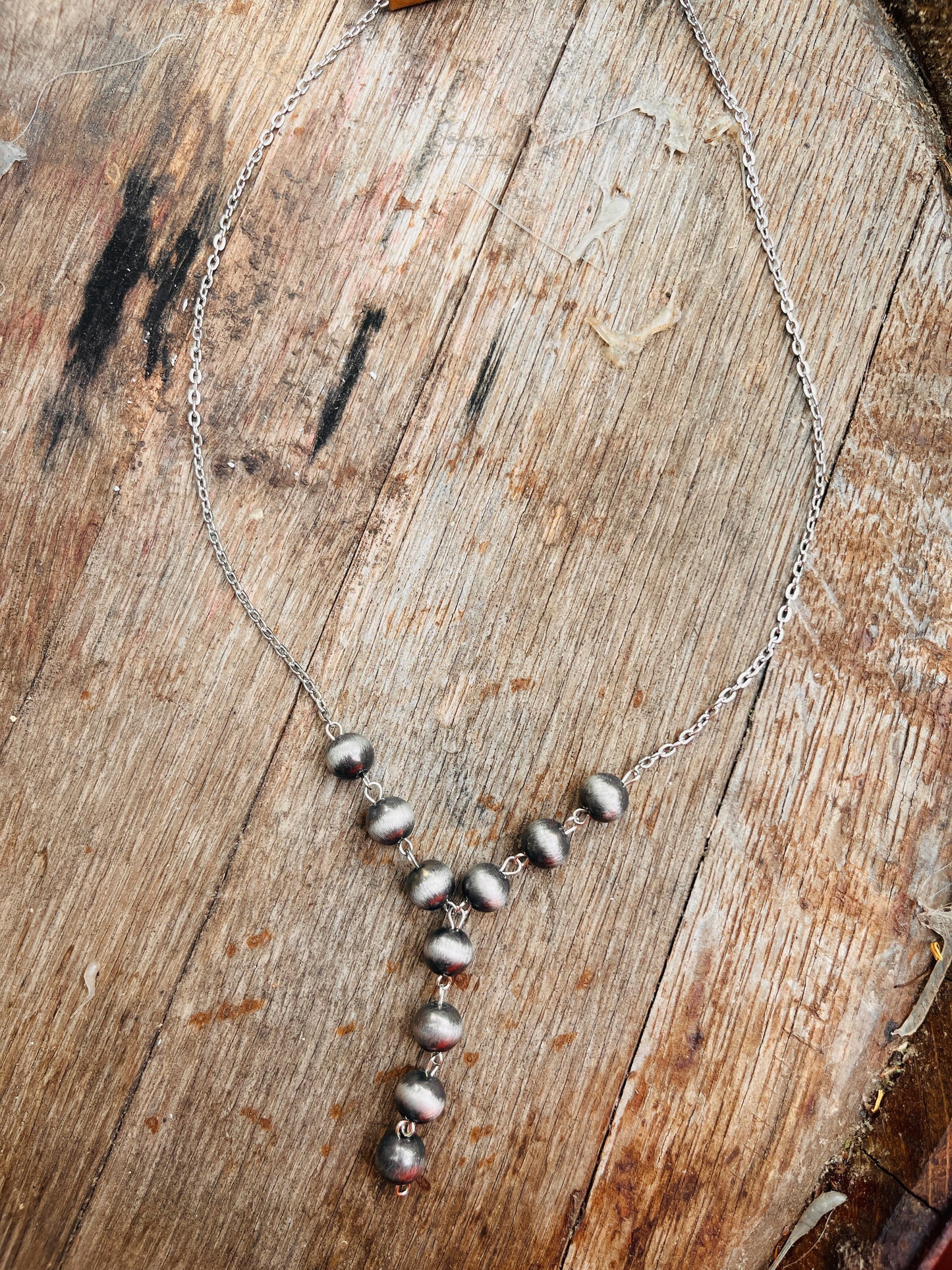 20" 10mm Western Bead Y-Necklace