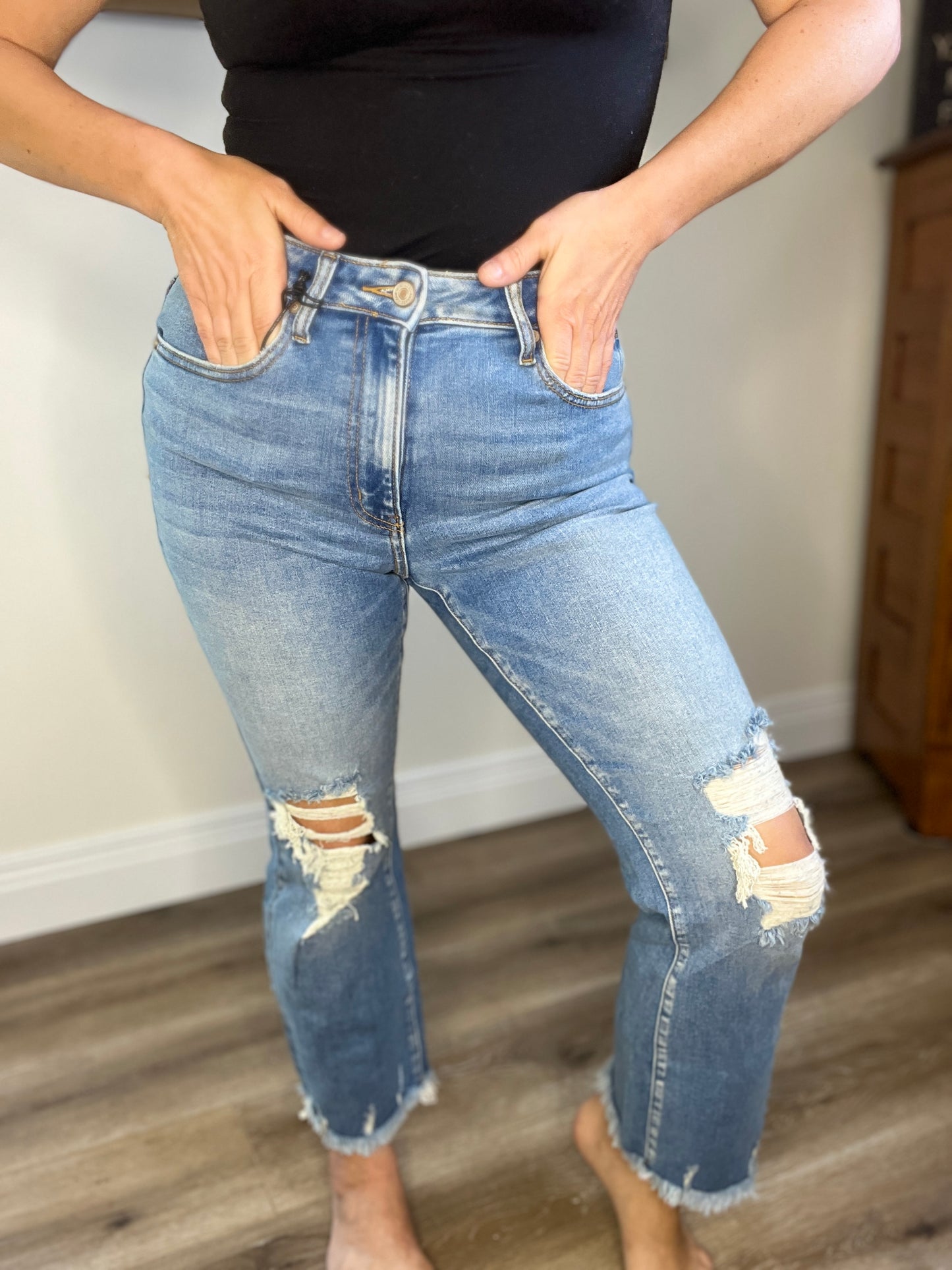 Tiktok Trend Crop Jean