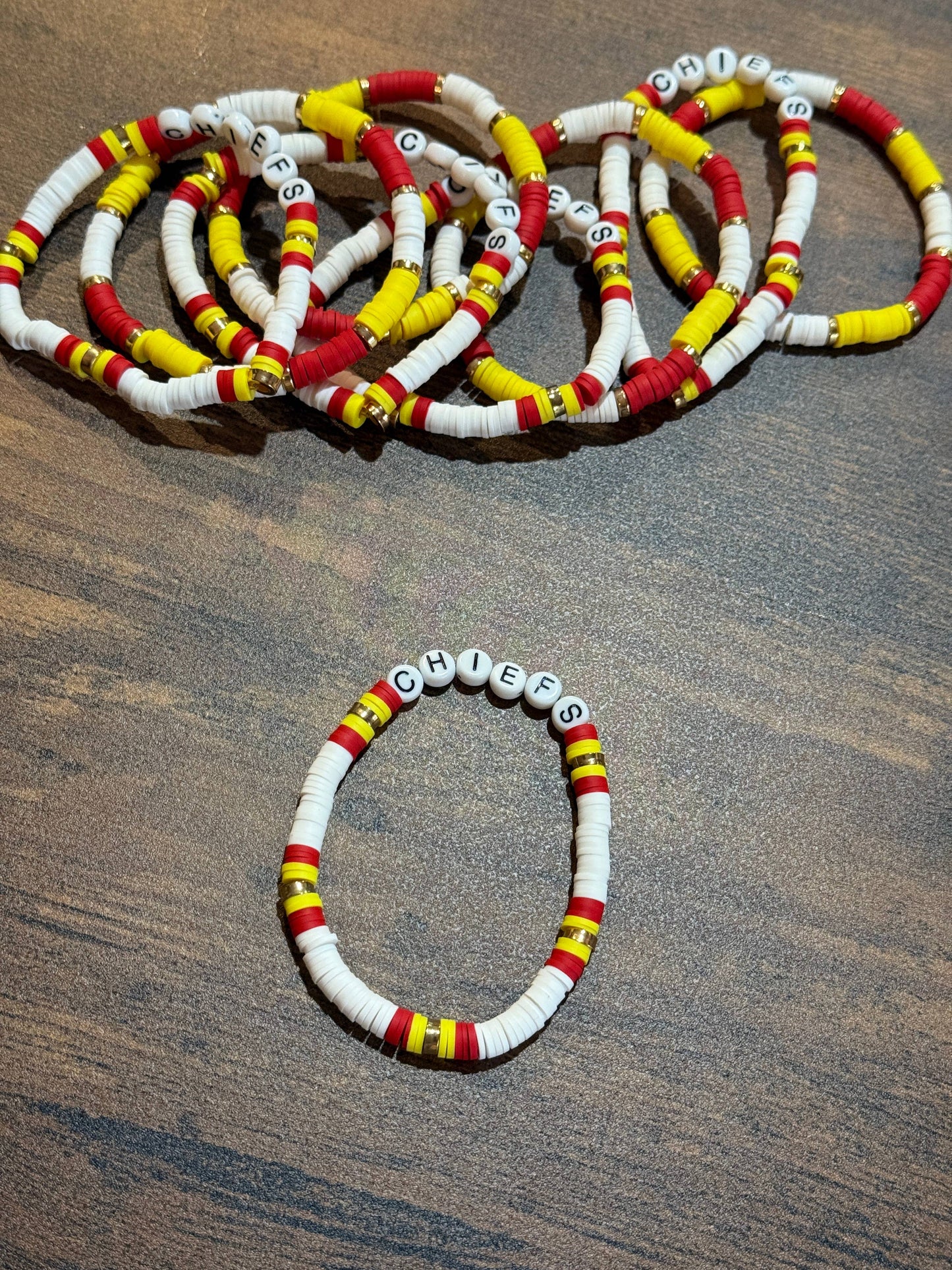 KC White Heishi Beaded Stretch Bracelet