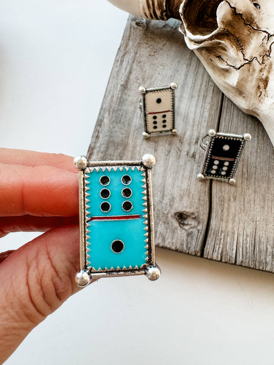 Domino Ring 