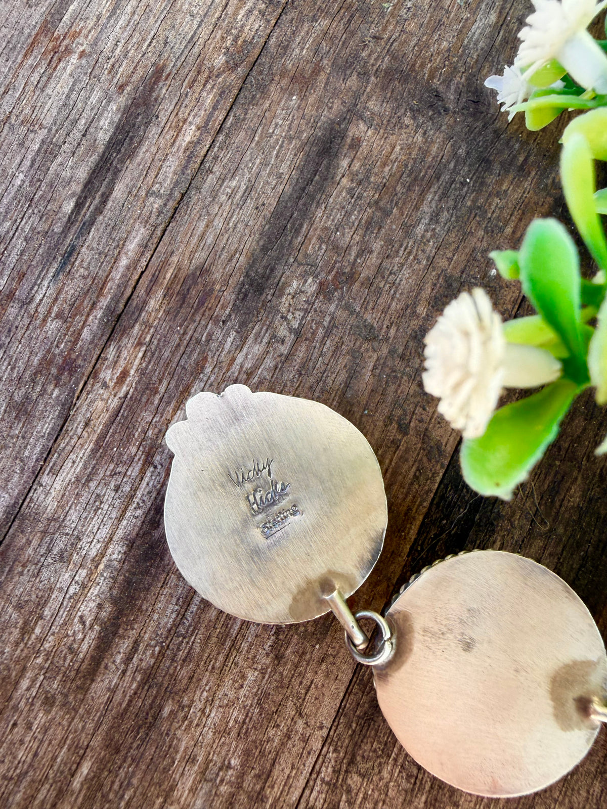 Vicky Hicks Pink Conch 5 Shell Lariat