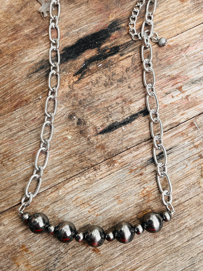 Feisty Chunky Chain Pearl Necklace