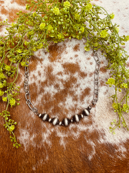 Feisty Chunky Chain Pearl Necklace