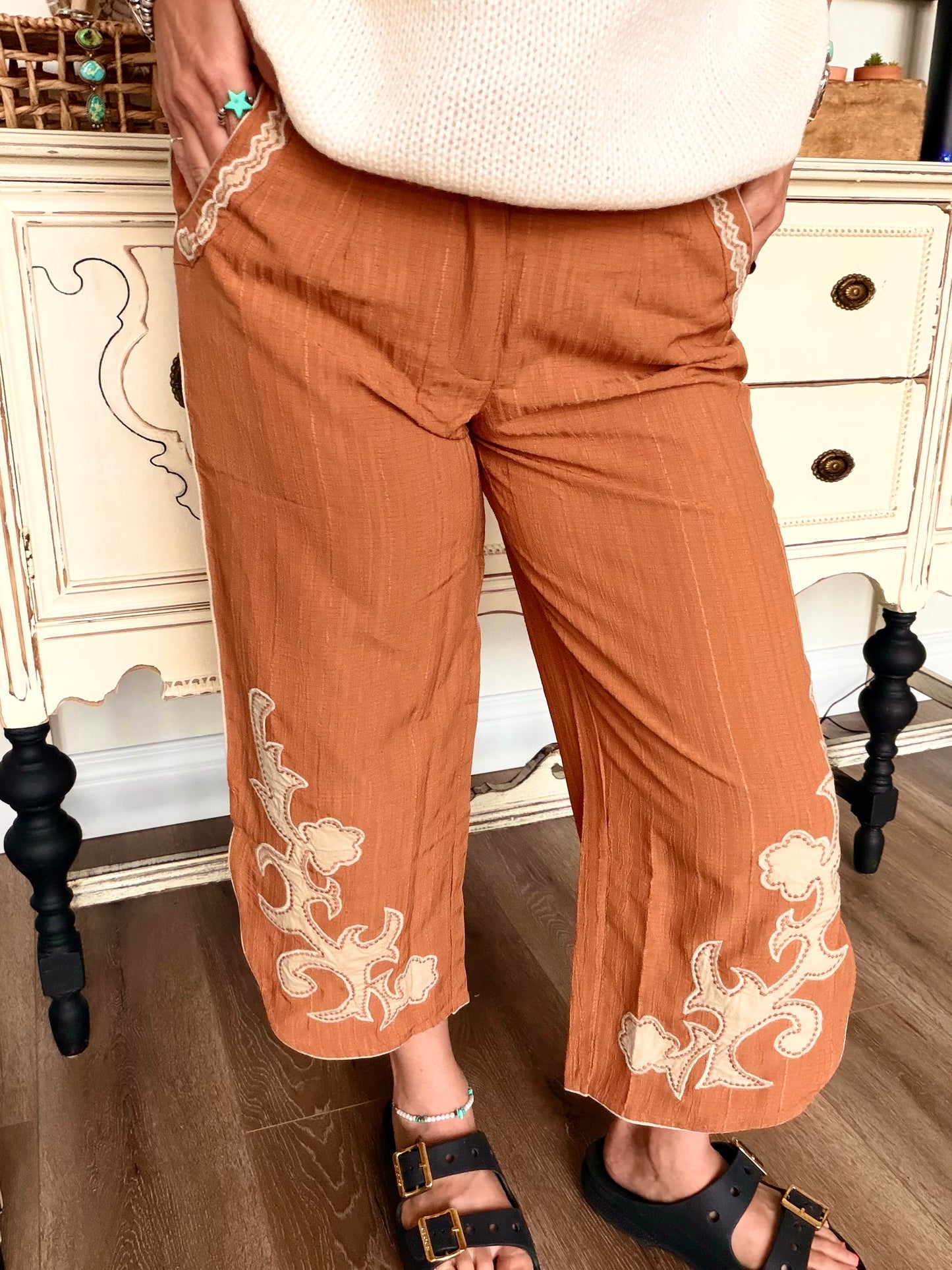 Fall worthy boot stitch pant