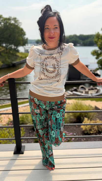 Sage & Horseshoe Tee