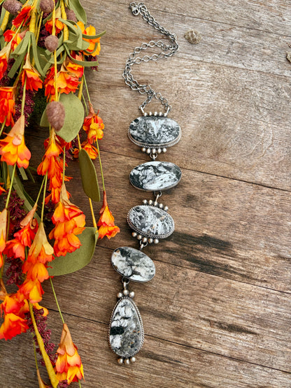 Vicky Hicks White Buffalo Lariat