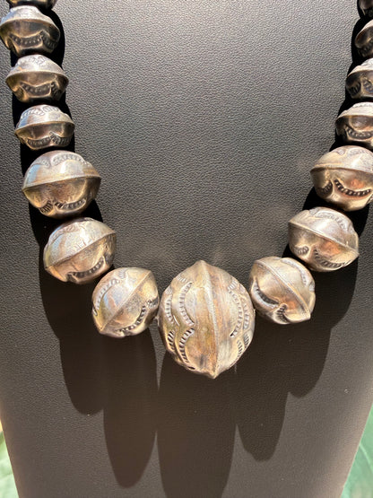 Calvin Largo - Native 22" Graduated Pearls + Earrings