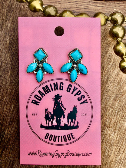 Liquidation - Stud Earrings