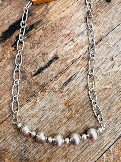 Feisty Chunky Chain Pearl Necklace