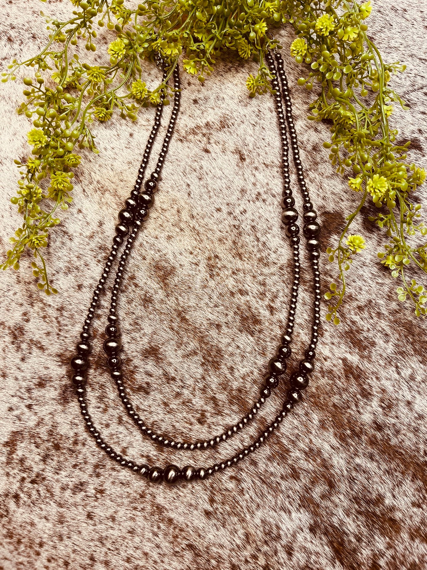9 Clustered Western Pearl Bead Necklace