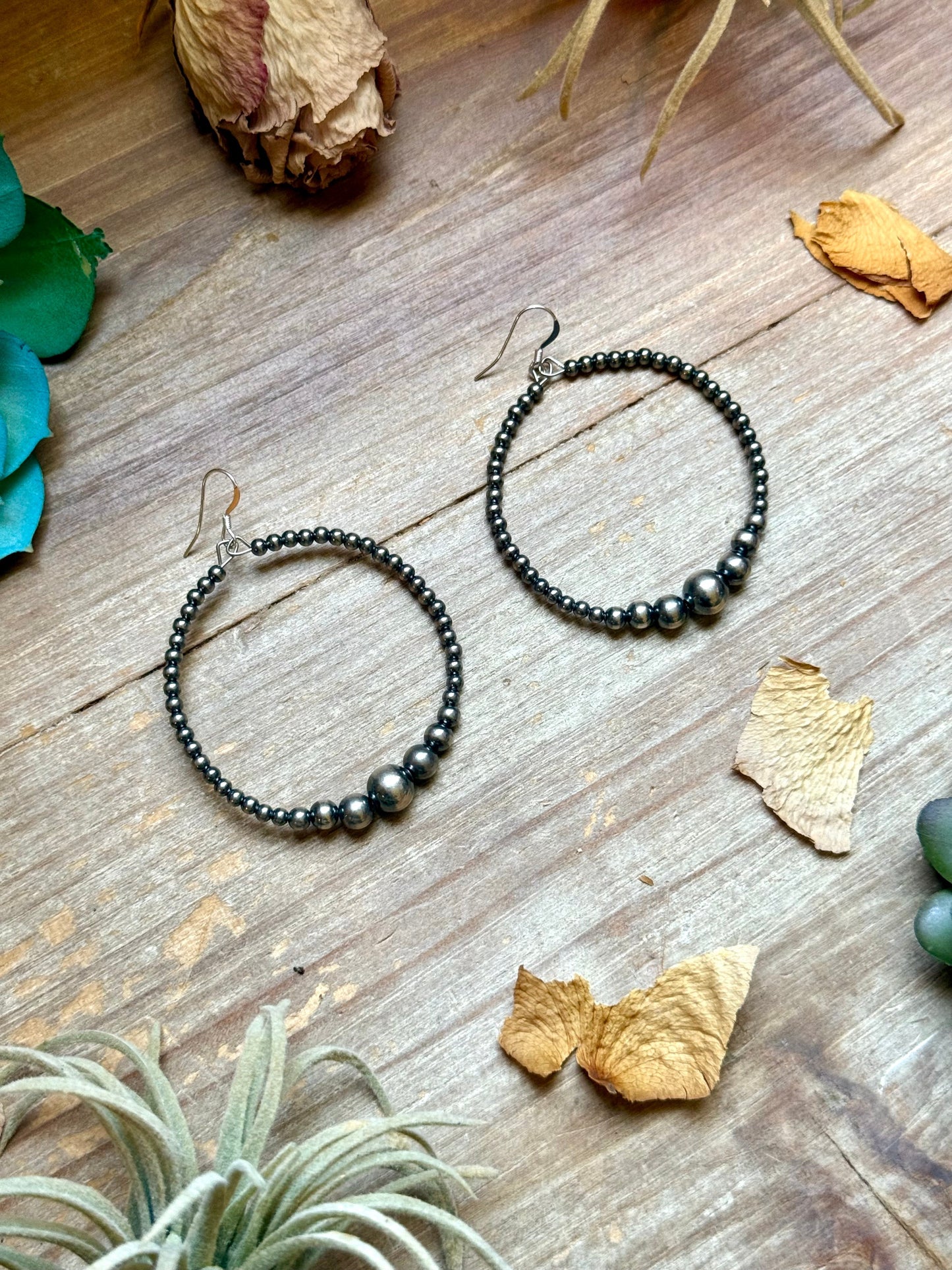 Graduated Sterling Silver Pearl Hoop Earrings