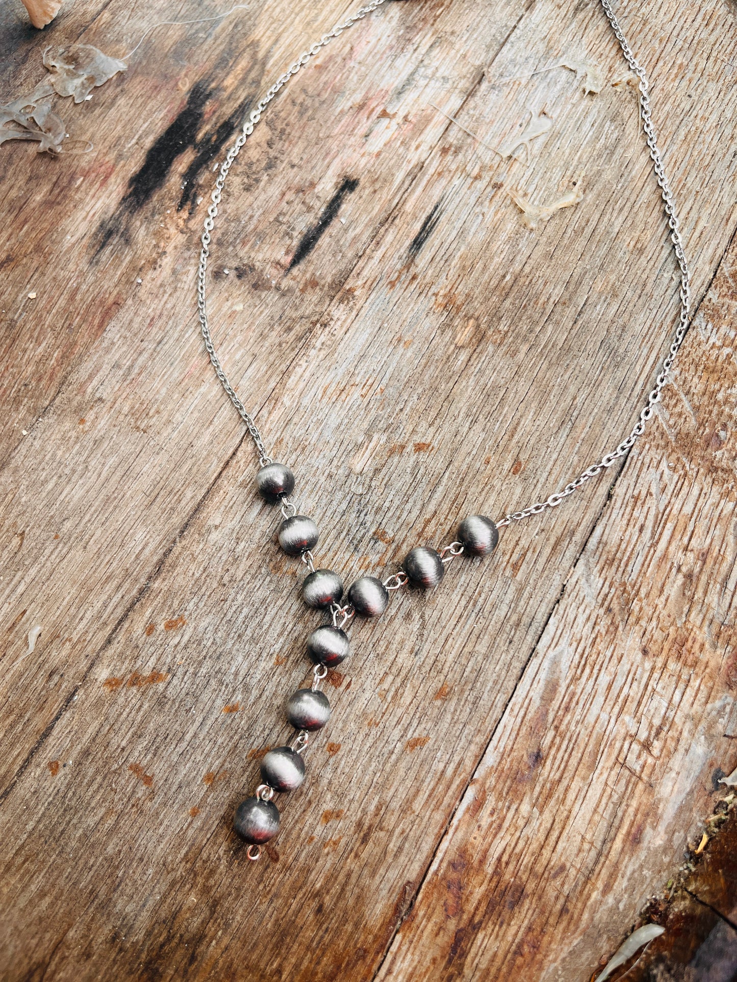 20" 10mm Western Bead Y-Necklace