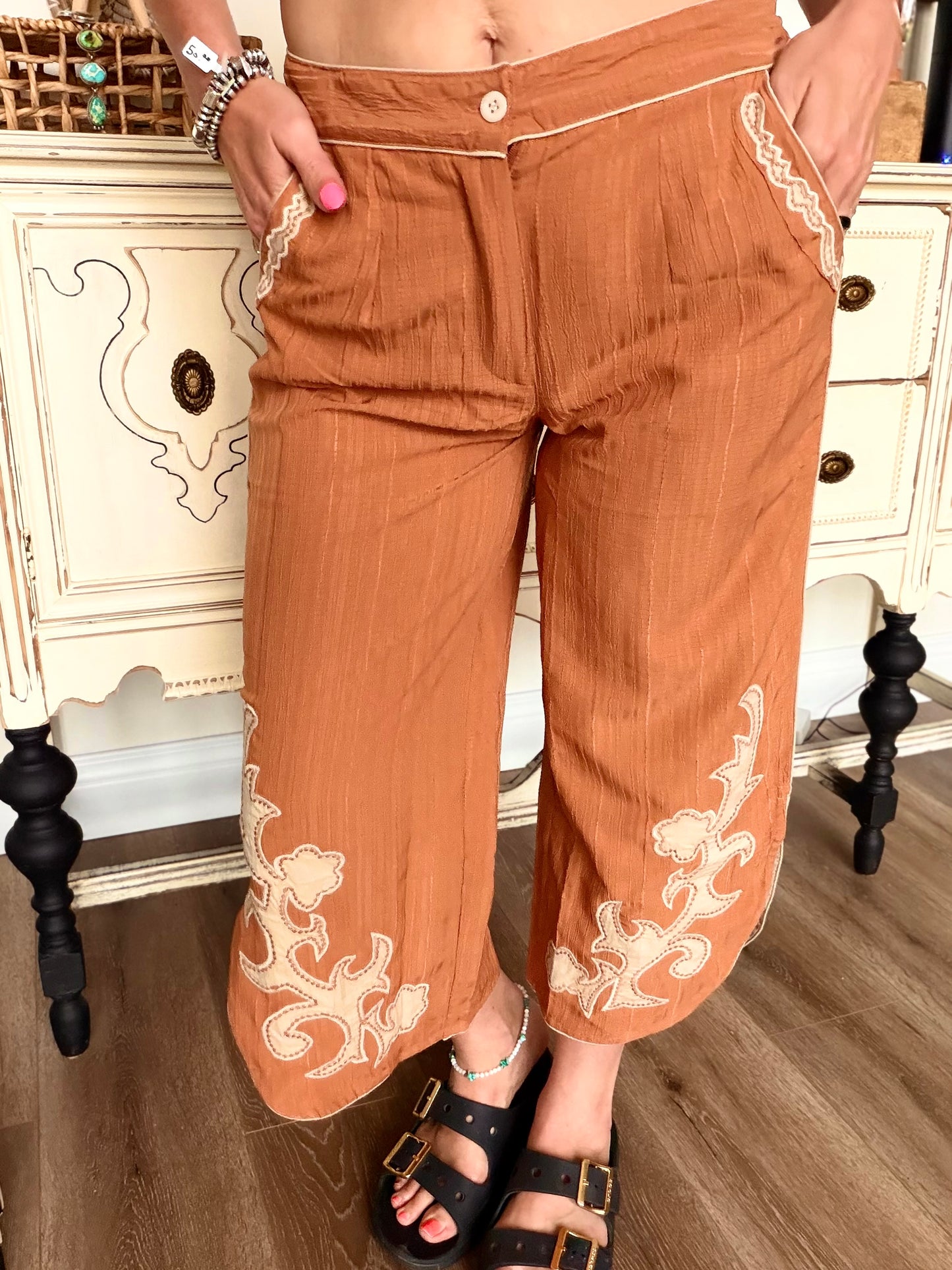Fall worthy boot stitch pant