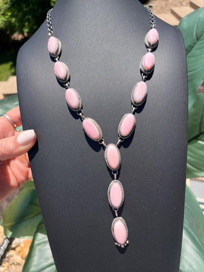 Freda Martinez - Pink Conch Marilyn Lariat Necklace
