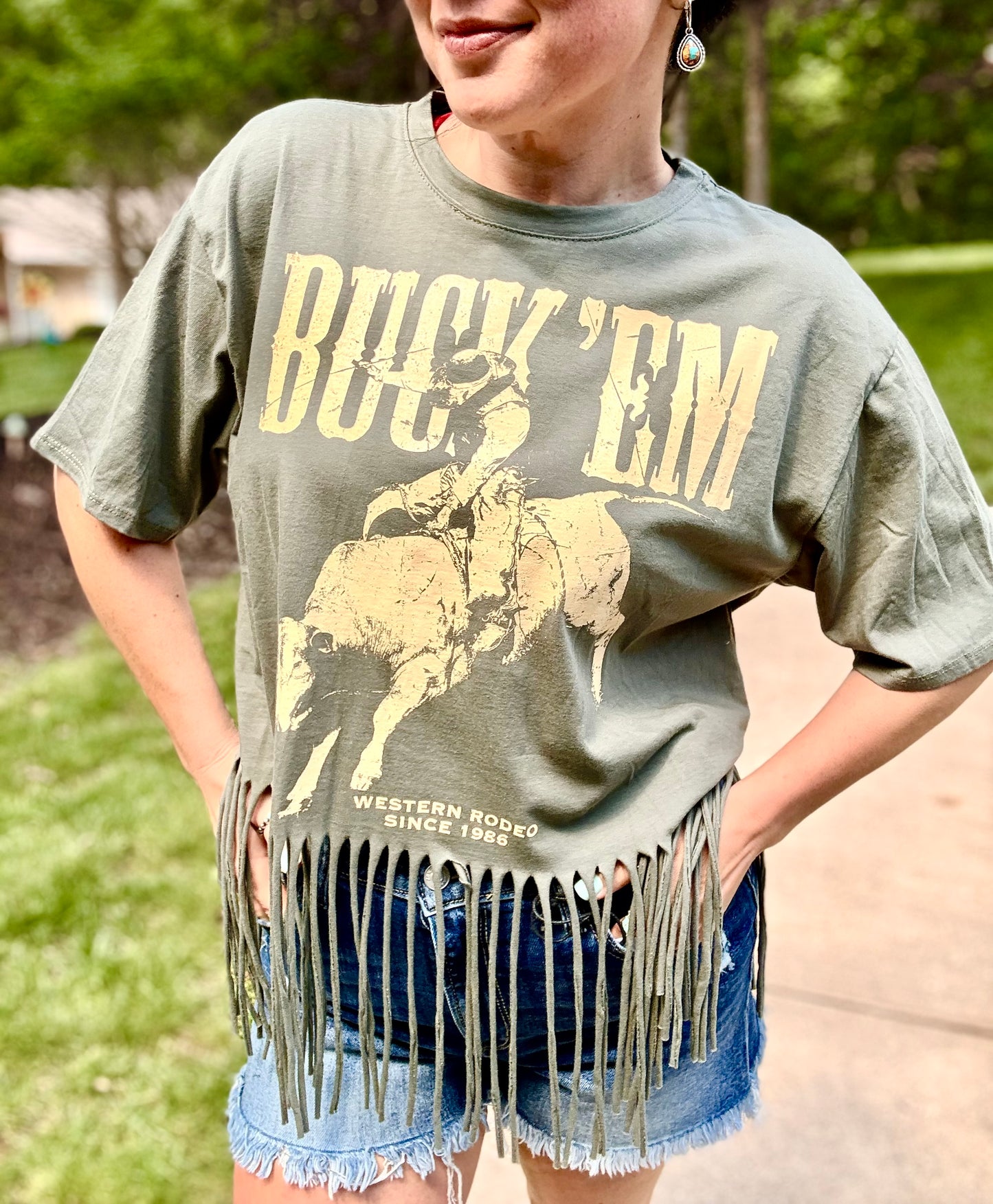 Buck 'Em Western Fringe Tee