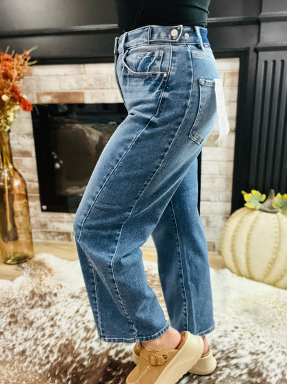 Barrel Snap Waist Risen Jeans