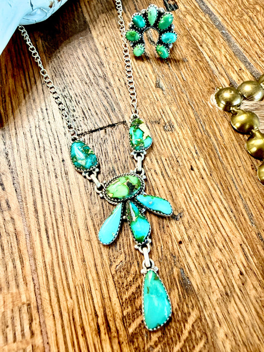 Hales Jewelry Set