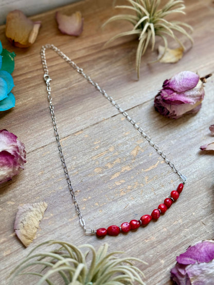 Silver-Plated Paperclip Chain Necklace with Dyed Coral & Hematite – 15”