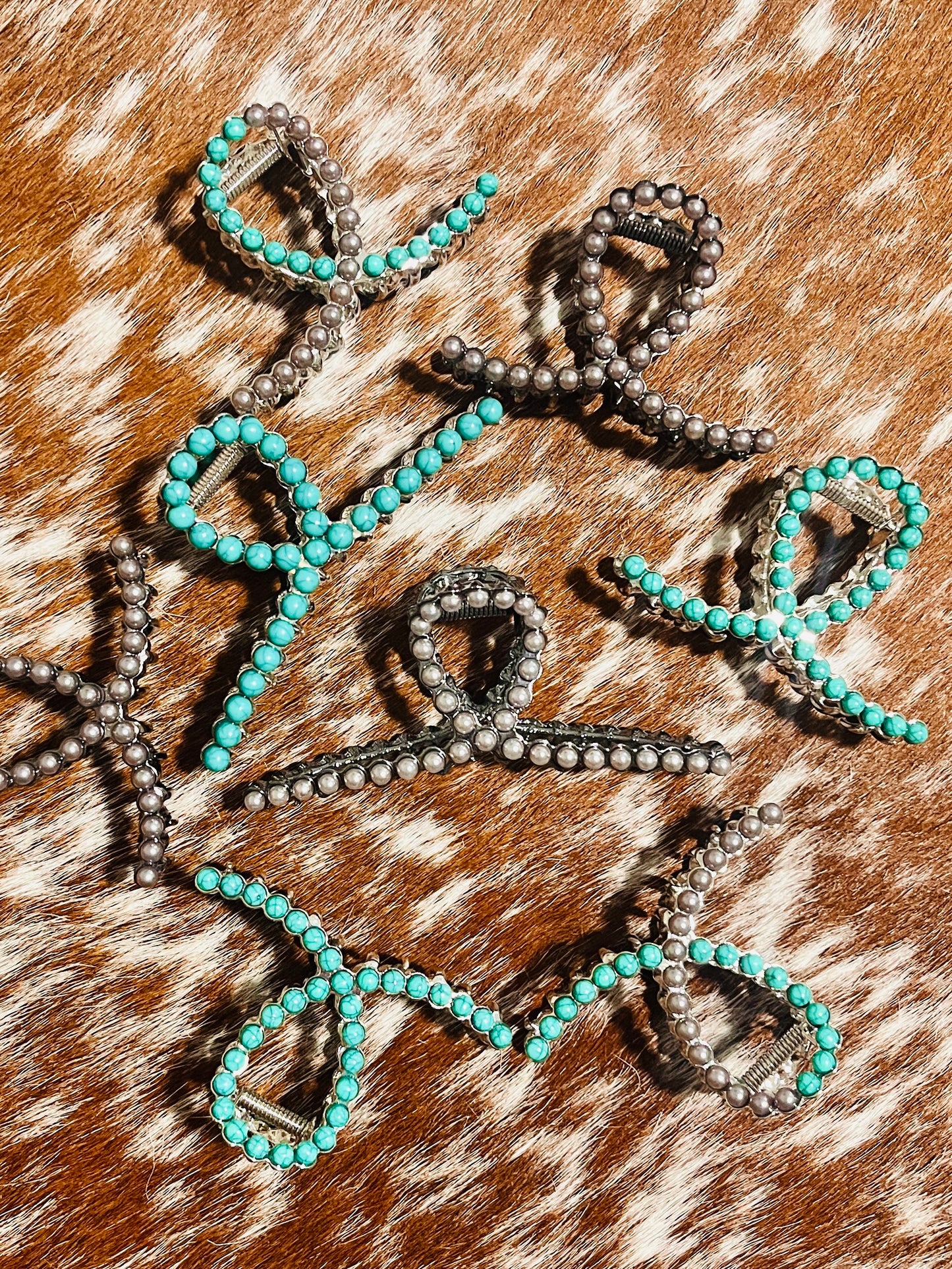 Western Navajo Pearl Hair Claw Clip