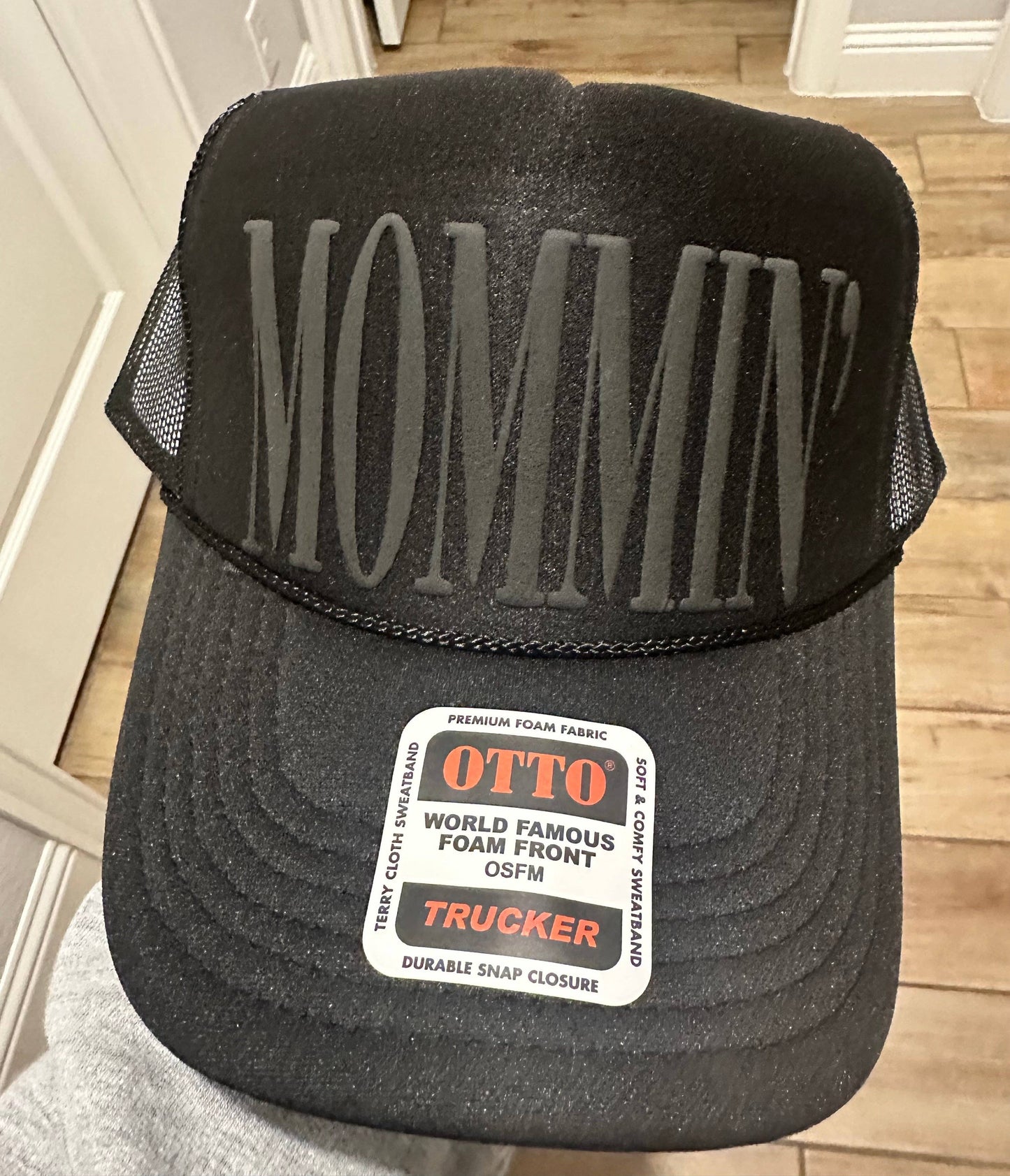 Mommin Trucker Hat
