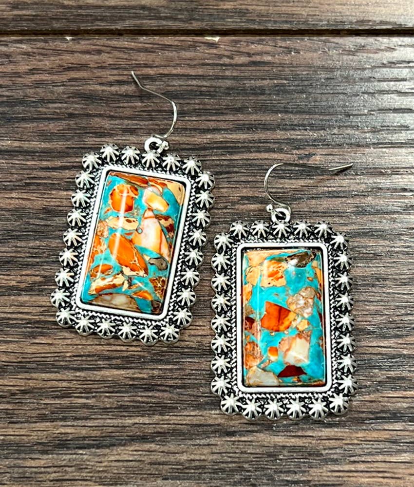 Concert Spiny Oyster Earrings - Roaming Gypsy Boutique