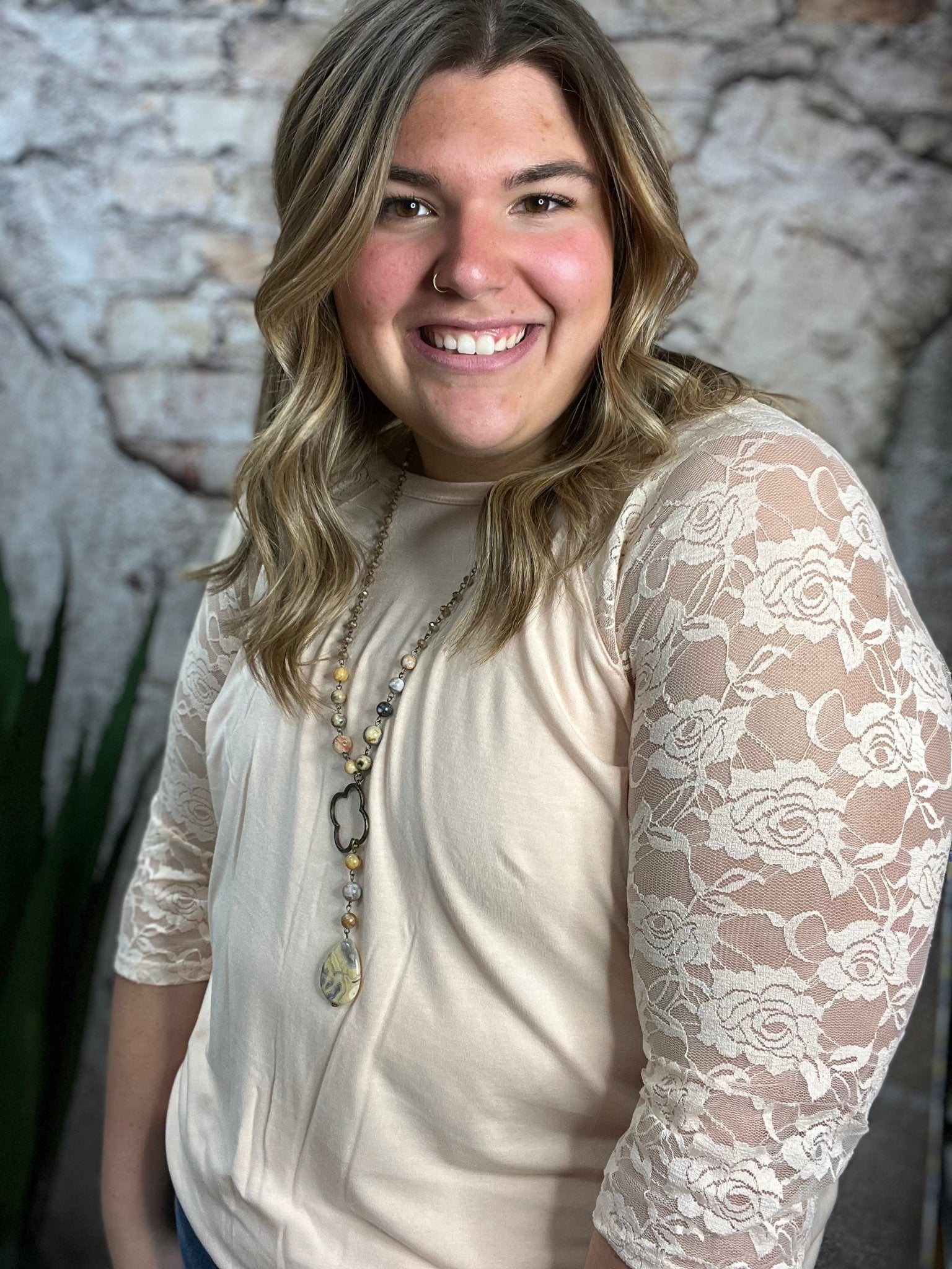 Curvy Lace Lover Top - Roaming Gypsy Boutique