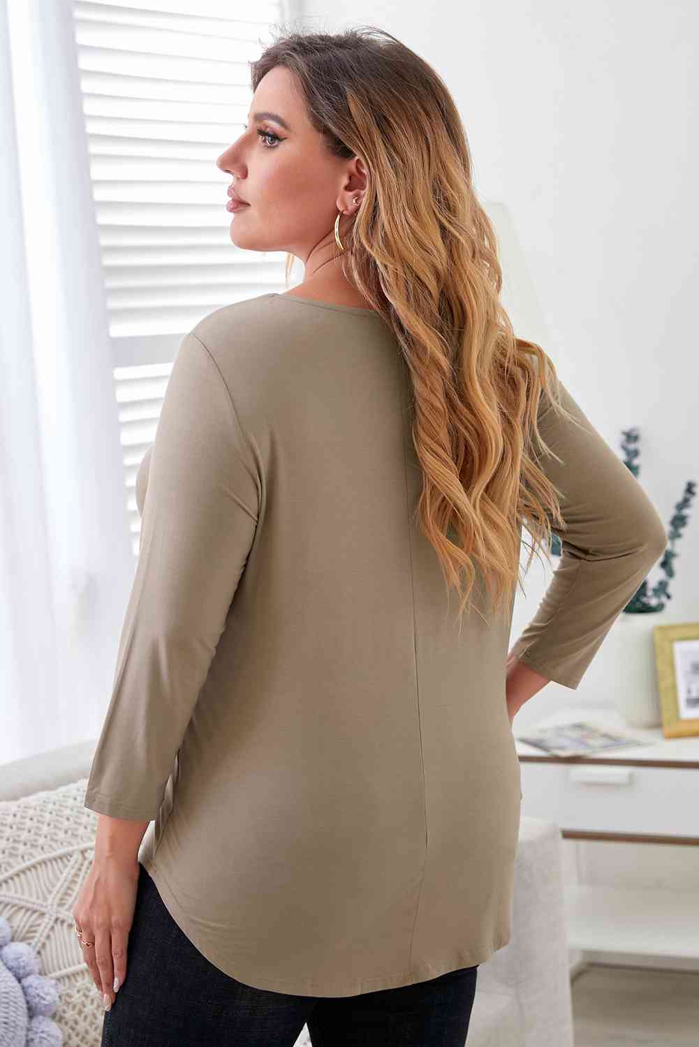 Curvy Twisted Gypsy Top - Roaming Gypsy Boutique