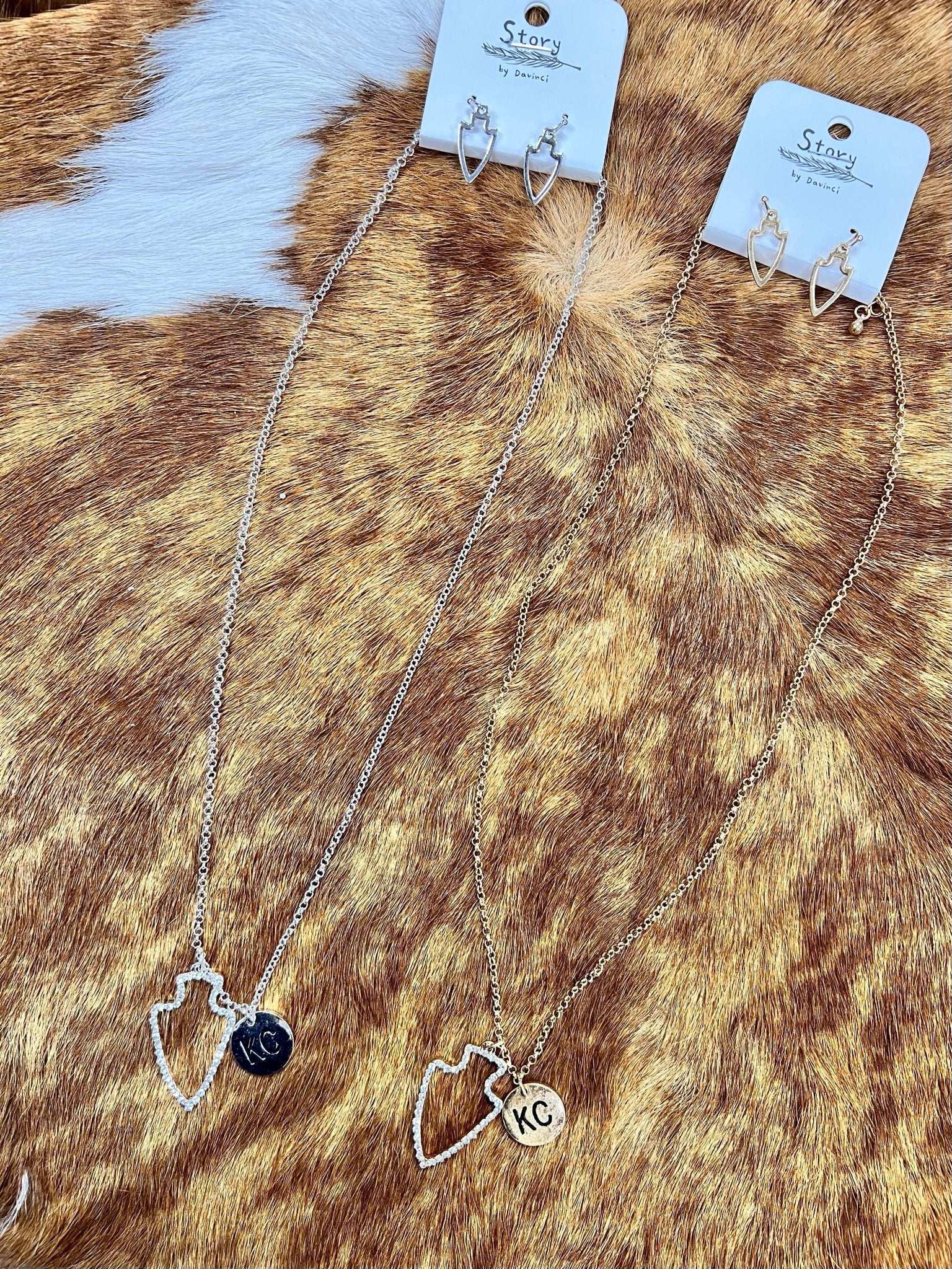 Diamond KC Arrowhead Necklace - Roaming Gypsy Boutique
