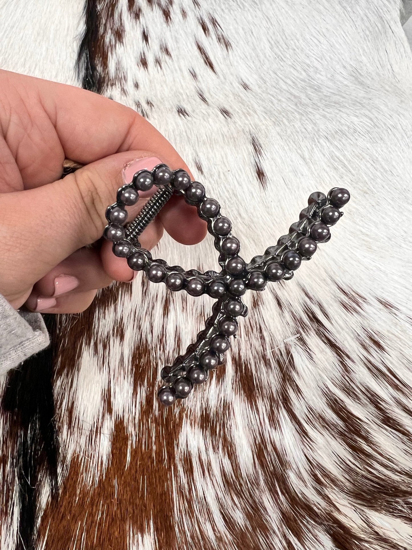 Mini Rockin Navajo Pearl Hair Clip - Roaming Gypsy Boutique