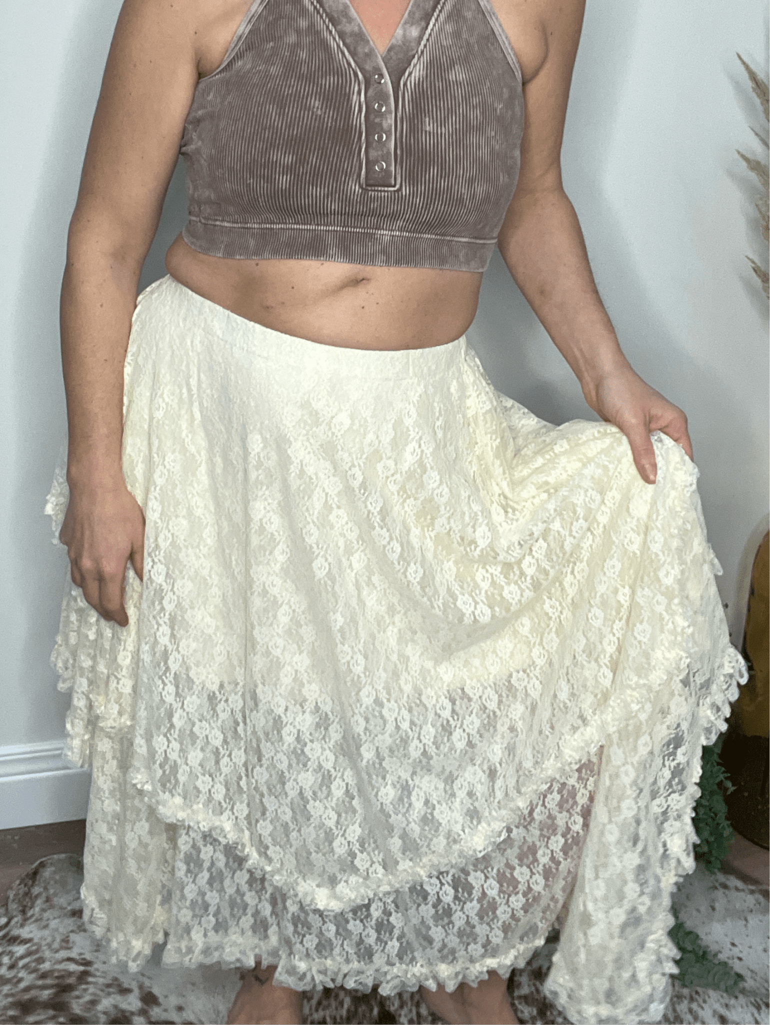 Romania Lace Skirt - Roaming Gypsy Boutique