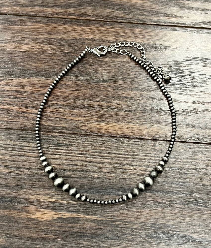 Simplistic Navajo Bead Necklace - Roaming Gypsy Boutique