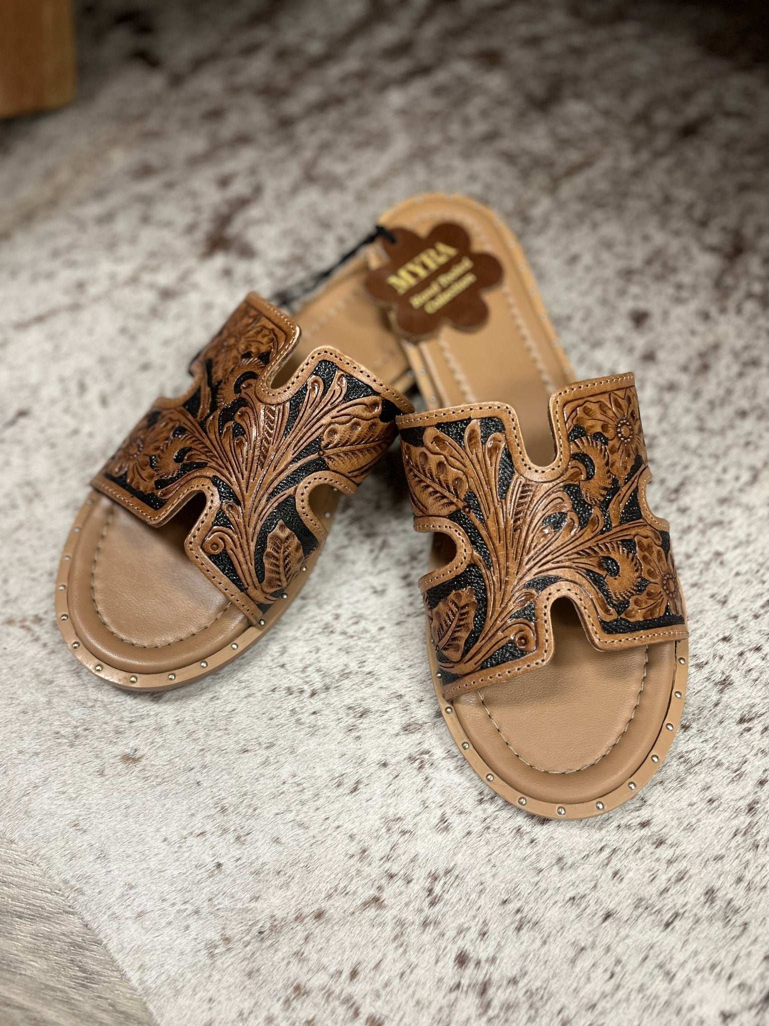 Southwest Slides - Roaming Gypsy Boutique