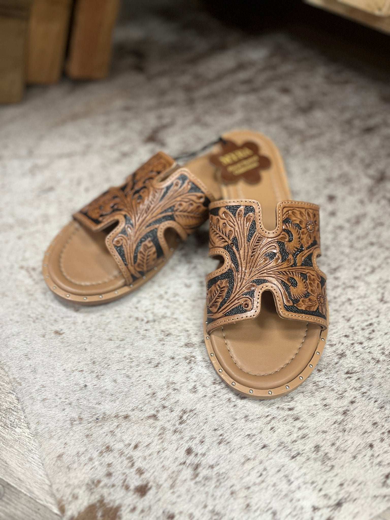 Southwest Slides - Roaming Gypsy Boutique